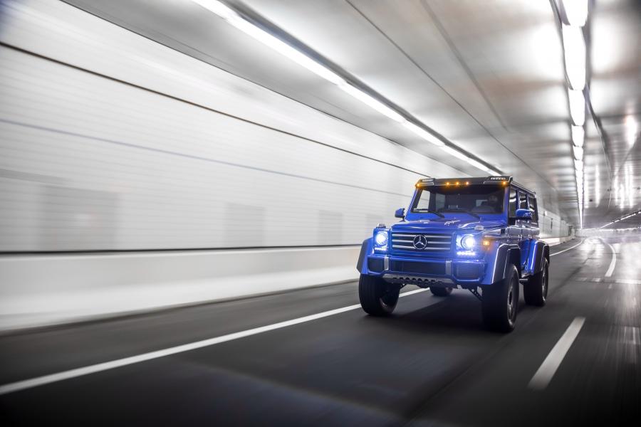  Mercedes-Benz G550 4x4&sup2; (W463) 2017 года  (NA) (фото 2 из 38)
